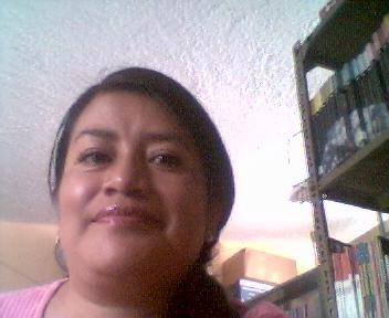 Elvia María Asimbaya Socasi