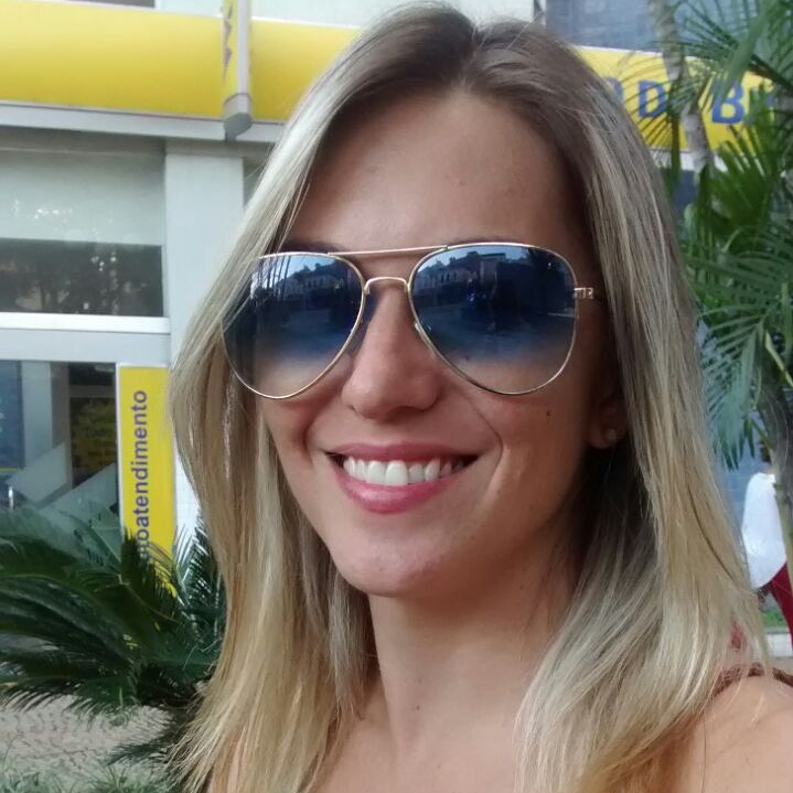 Nivania  Gouvea