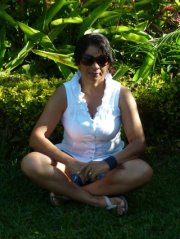Elaine  Andrade