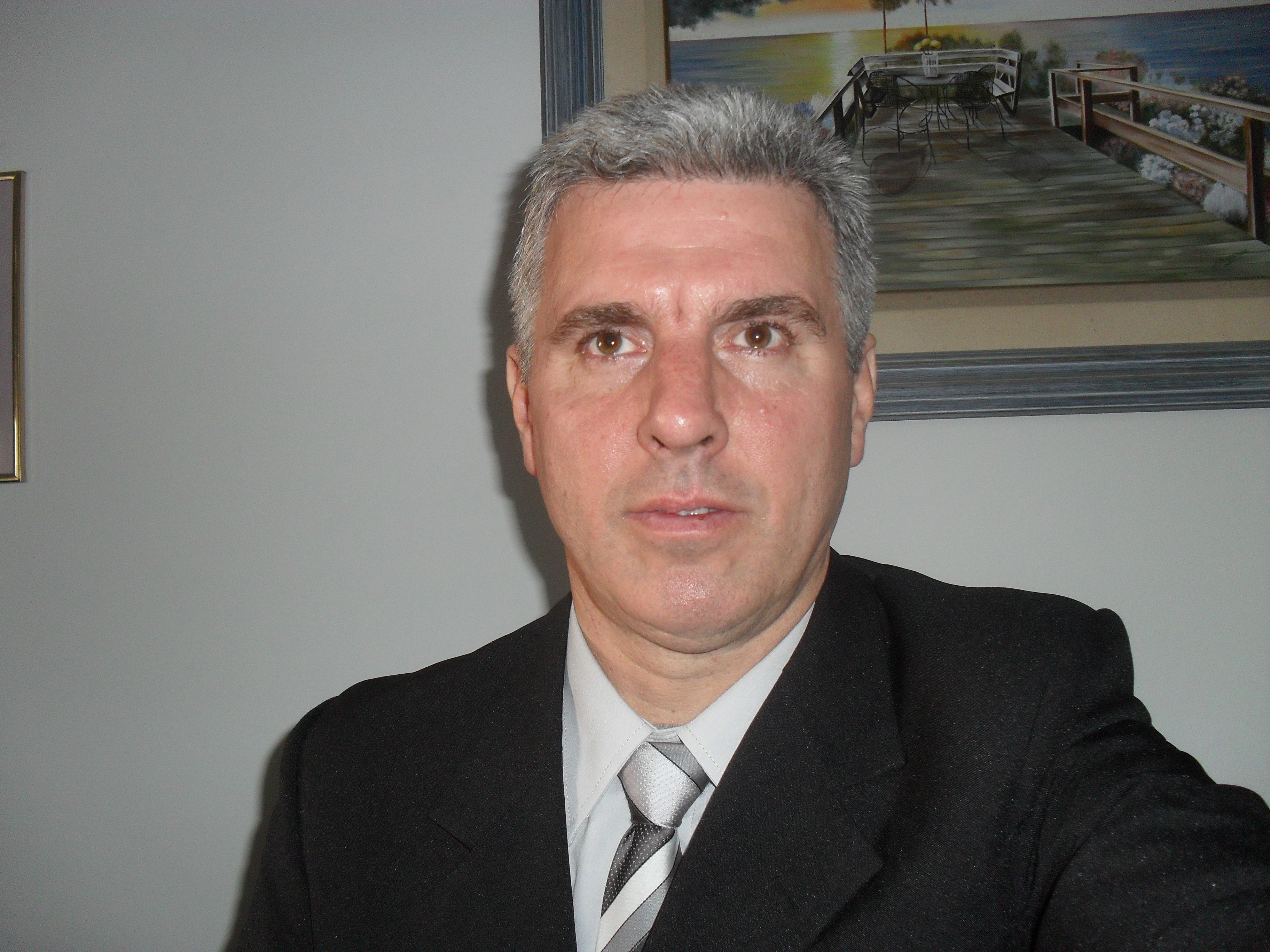 Victor Daniel  Divita