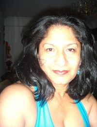 Yully  Larrea