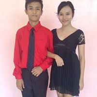Uzy  Lee