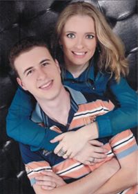 Débora  Janzen Das Neves